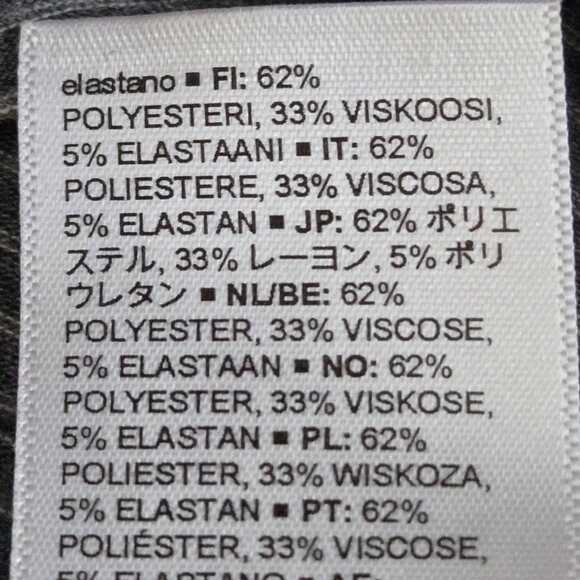 NWT Amazon Essentials Burgundy Women's Relaxed-Fit T-Shirt - Size XXLarge - Picture 3 of 4